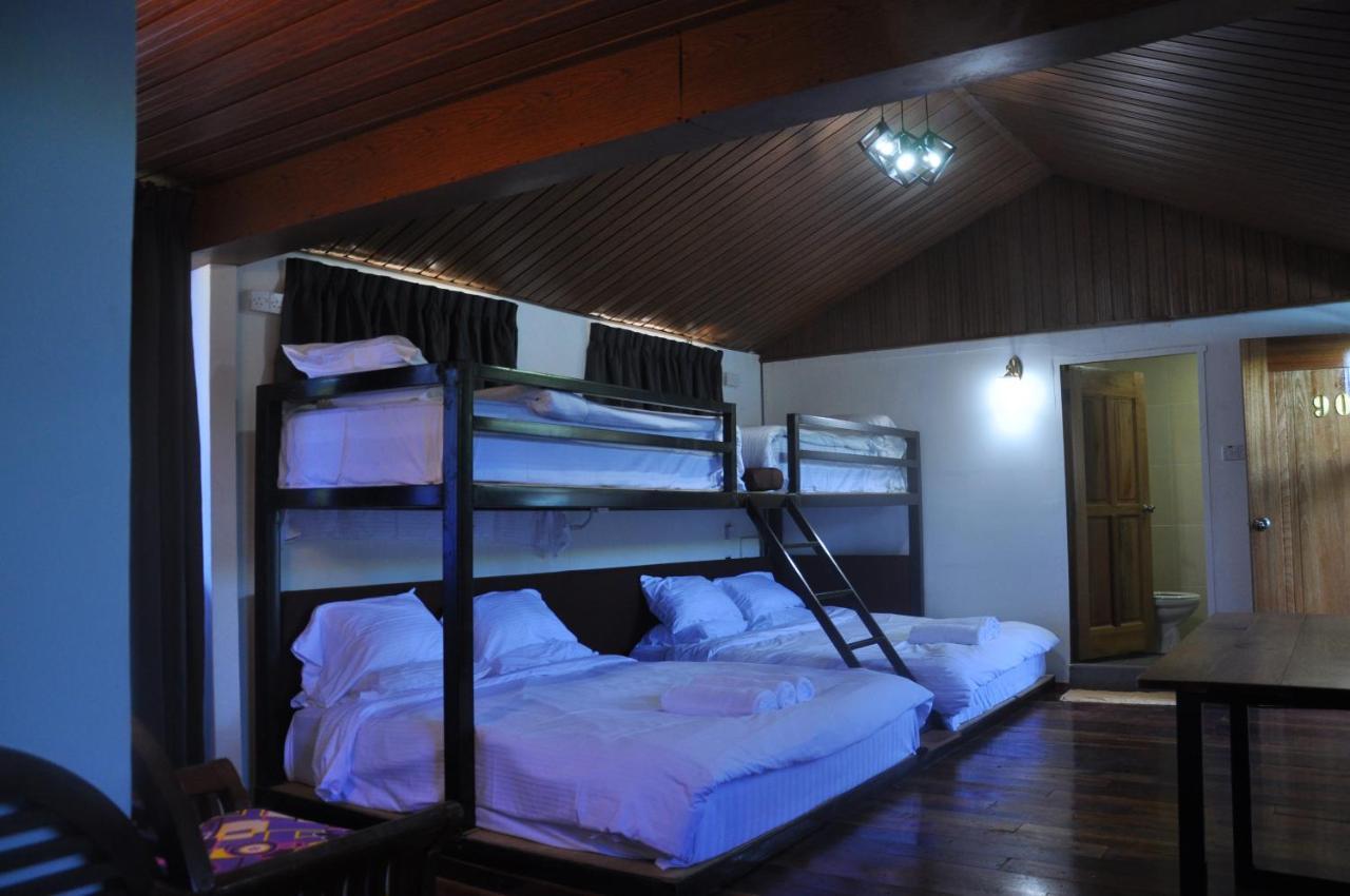 Joe Fisherman Inn Kampung Teluk Nipah Buitenkant foto