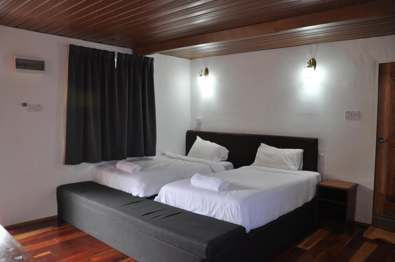 Joe Fisherman Inn Kampung Teluk Nipah Buitenkant foto