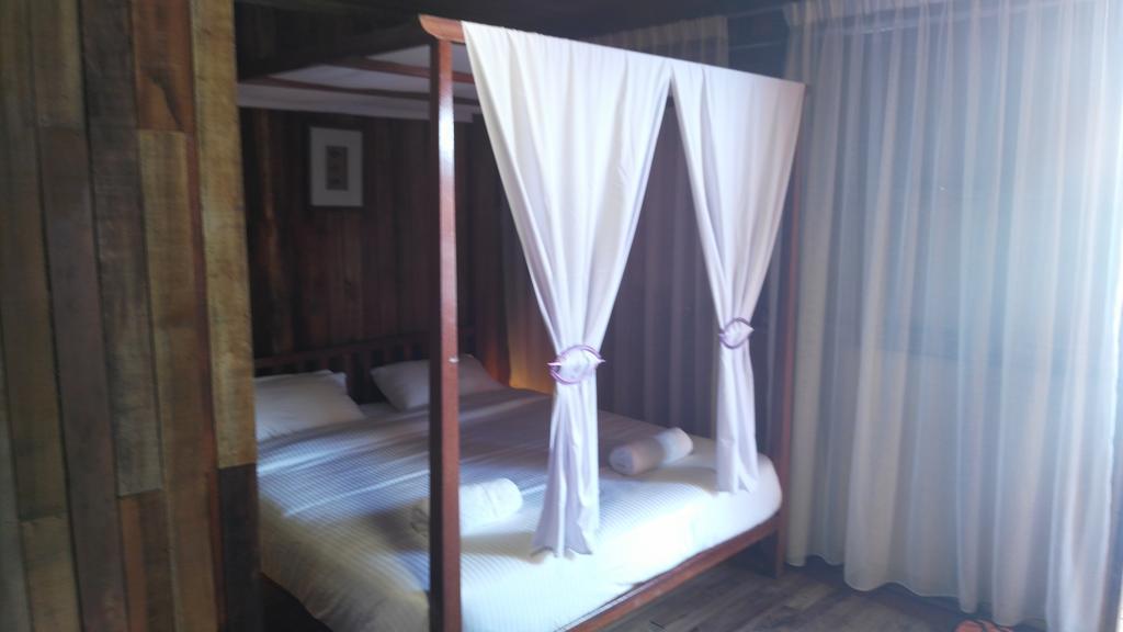 Joe Fisherman Inn Kampung Teluk Nipah Buitenkant foto